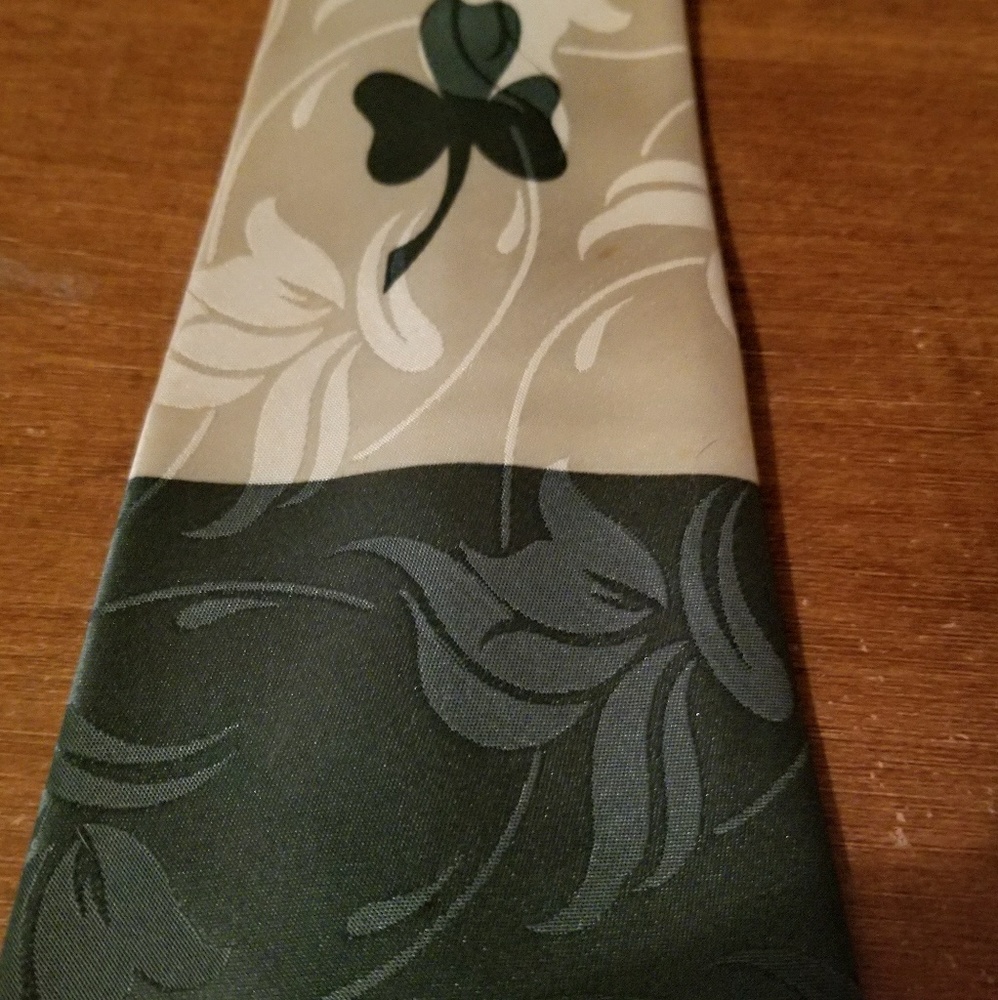 Tie